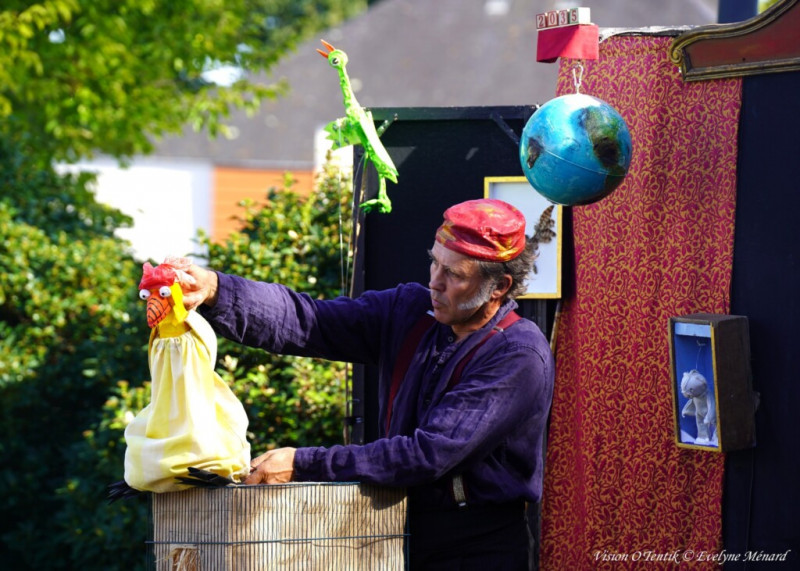 kréatures-compagnie-le-chat-fou-festival-a-taaable-jardin-de-verre-cholet-49